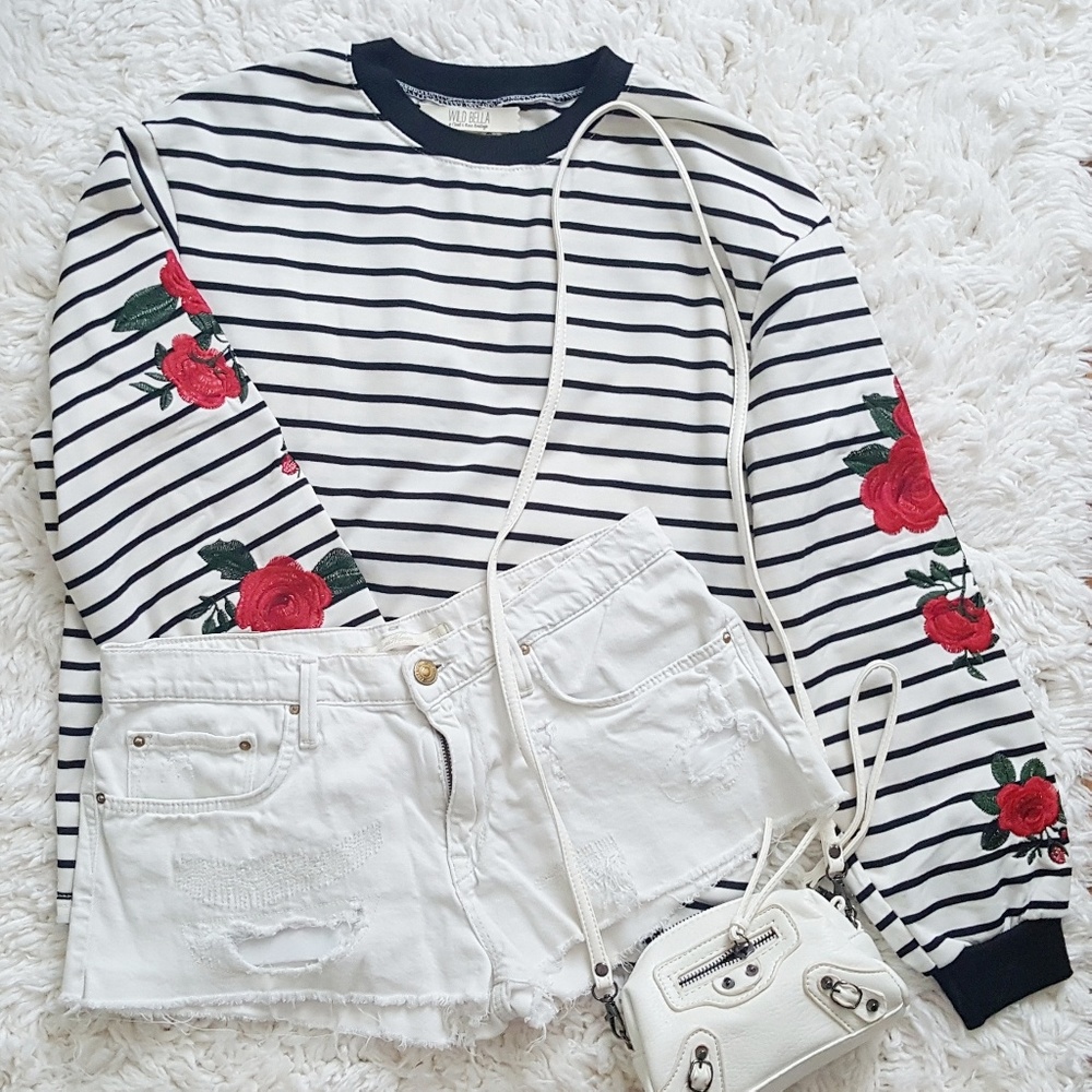 Embroidery Long Sleeve Sweatshirt